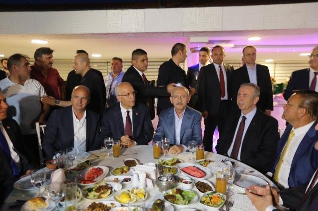 Kılıçdaroğlu, Ankara Minübüsçüler Esnaf Odası iftarına katıldı