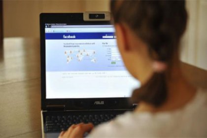 Facebook'ta ek kart uygulaması