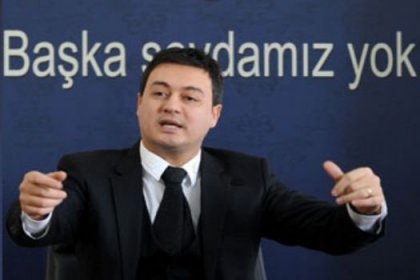 Ferrari'sini satan başkan