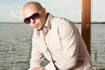 Pitbull İstanbul'a Geliyor