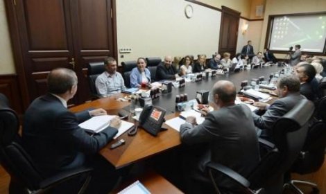 AKP Kendi Gezi Ekibiyle Görüşüyor