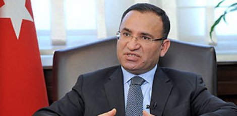 AKP’li Bozdağ’dan medyaya tepki