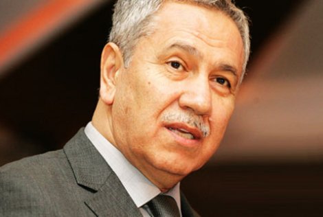 Arınç: Gezi Parkı'nda polisin gazlı müdahalesi olayları çığrından çıkardı