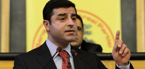 Demirtaş: Anayasaya Özerk Kürdistan yazsalar bile, başkanlık sistemine evet demeyiz