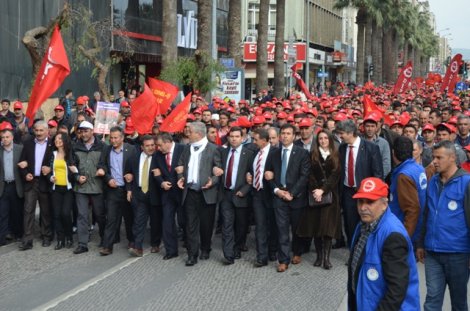 DİSK İzmir'de 'teşerona hayır'' dedi