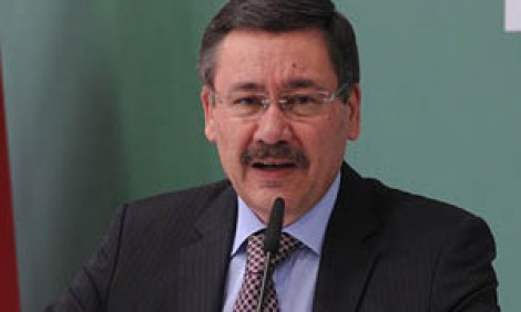 İ. Melih Gökçek: MHP'ye gerek yok