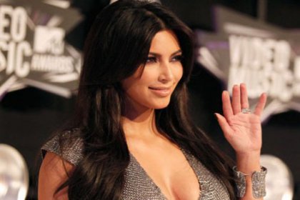 Kim Kardashian anne oluyor