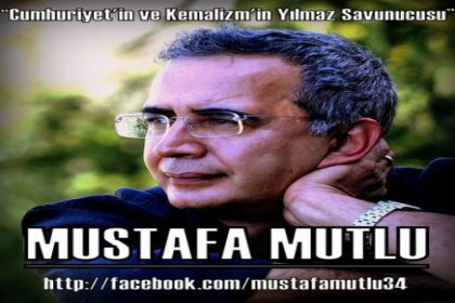 Mustafa Mutlu Sakarya'da Kitaplarını İmzalıyor