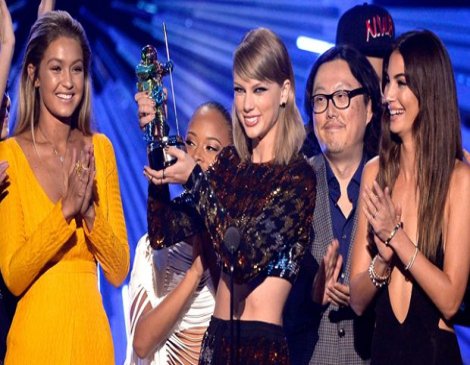 2015 MTV Video Müzik Ödülleri'nin kazananı Taylor Swift