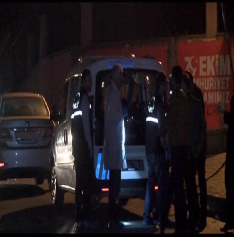 İstanbul'da devriye gezen polislere ateş açıldı