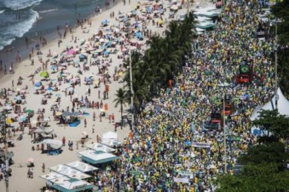 Brezilya'da Dilma Rousseff karşıtı protestolar büyüyor