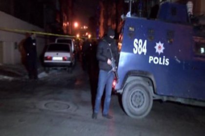 Hücre evinde çatışma! 2 terörist öldürüldü, 4 polis hafif yaralı!