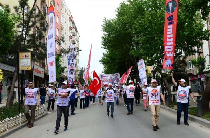 Eğitim İş, 1 Mayıs'ı yurt genelinde coşkuyla kutladı