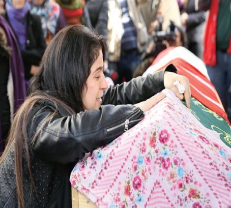 'Hepinize yalvardım, kollamadınız bizi... Hiçbirinizi istemiyorum, gidin buradan'