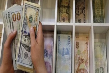 Dolar haftanın son işlem gününe 4.46'dan başladı