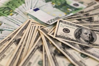 Dolar haftaya yükselişle başladı, euro rekor kırdı