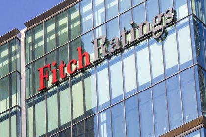 Fitch, 4 bankanın notunu düşürdü