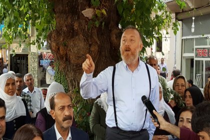 HDP'li Temelli: Belediyenin bütün mal varlıklarını satıp kentleri talan etmişler