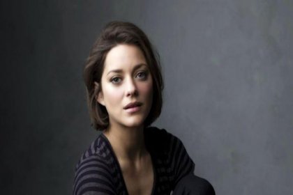 Oscarlı oyuncu Marion Cotillard, 'Kürk Mantolu Madonna'da oynayacak