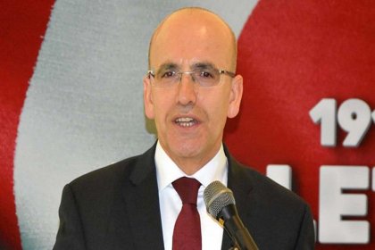 Şimşek: Faizler yükselecek borç almayın