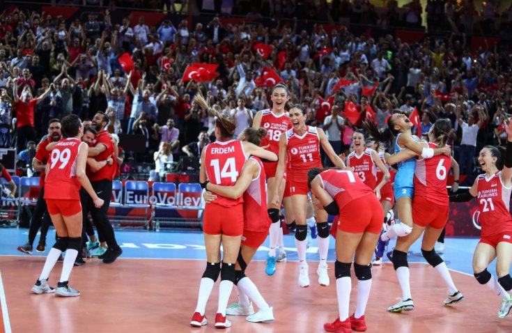 A Milli Kadın Voleybol Takımı'nın 2020 Tokyo Olimpiyat Oyunları'ndaki rakipleri belli oldu