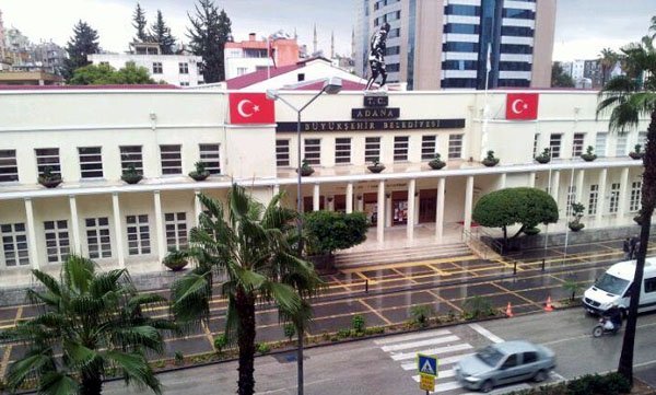 Adana Büyükşehir Belediyesi'nde Azerbaycan’dan bankamatikçi tespit edildi