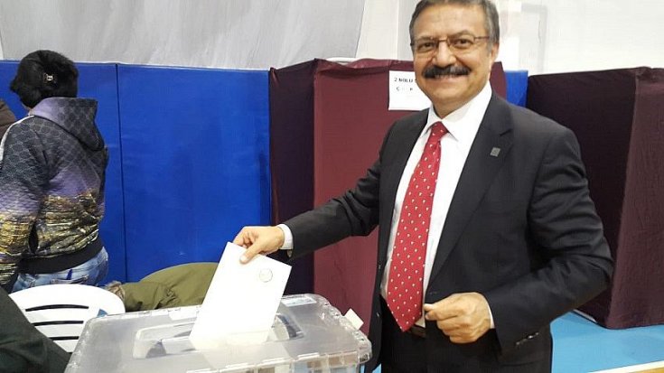 CHP Maltepe'de İlçe Başkanlığı'nın yeni başkanı Ali Cengiz Erol