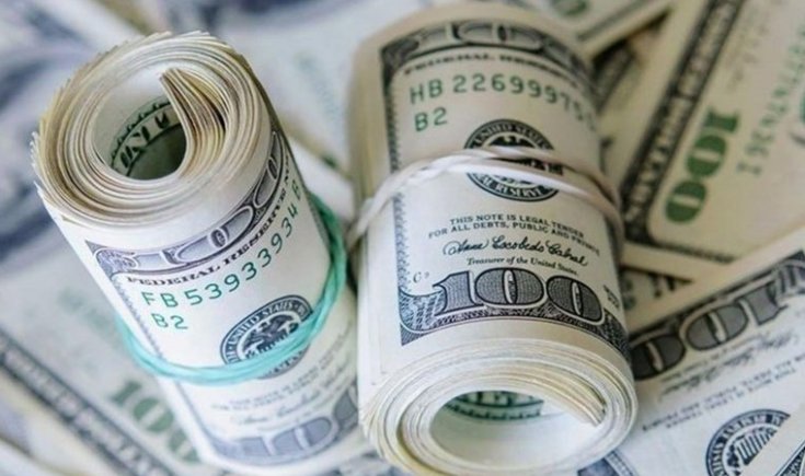 Dolar yeni güne 5,74 seviyesinde başladı