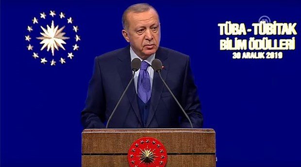 Erdoğan: Devrim otomobilin önünü kestiler, inşallah devrin otomobilinin önünü kesemeyecekler