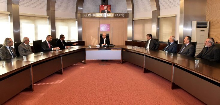 Kılıçdaroğlu Ankara Elektrik-Elektronik Teknisyenleri Esnaf Odası yönetimiyle bir araya geldi