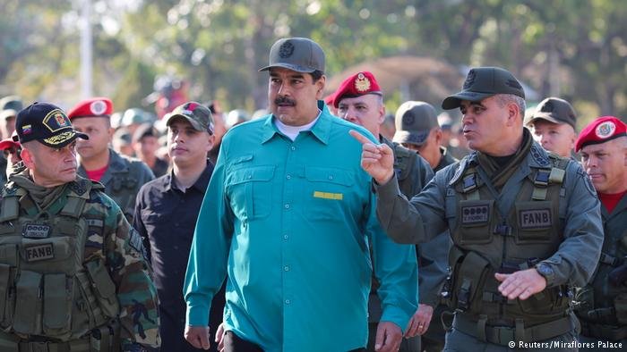 Maduro'dan Venezuela ordusuna seferberlik talimatı