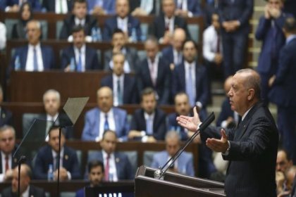 AKP'den küskün partilileri yeni kurulacak partilere kaptırmamak için 'delege' hamlesi