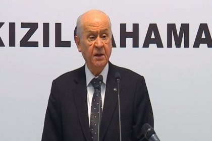 Bahçeli: Milli iradenin tercihiyle yeni bir sisteme geçilmesi göz kamaştırıcı bir başarıdır, Türkiye artık zincirlerinden kurtulmuştur