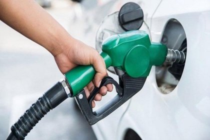 Benzine zam: 7 TL'yi aştı