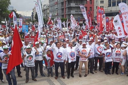 Birleşik Kamu-İş: Türkiye'de memurların sendika hakkı kağıt üzerindedir