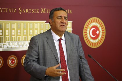 CHP'li Gürer: 'Zamlardan evde lamba yakılamaz oldu, tarladaki ürün susuz kaldı'