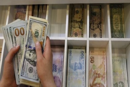 Dolar kuru yeni güne 5.77 seviyesinde başladı