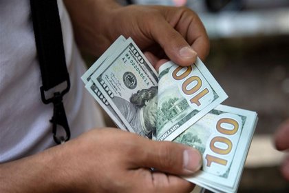 Dolar yeni haftaya 5,78 seviyesinden başladı