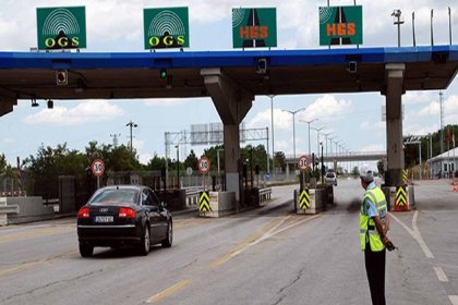 'Ekonomide çarkların yavaşlaması nedeniyle köprü ve otoyol geçişleri yüzde 17 azaldı'