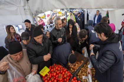 İBB: 10 günde 2 bin 894 ton sebze satıldı