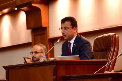 İBB Meclisi, Ekrem İmamoğlu’nun borç alma yetkisini kesintiye uğrattı