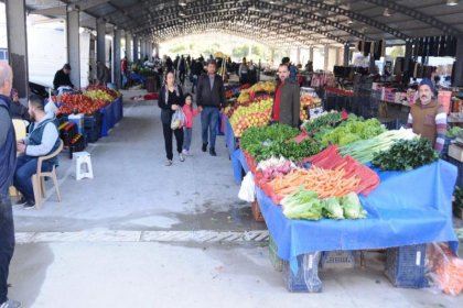 Pazarcılar tezgah açmadı!