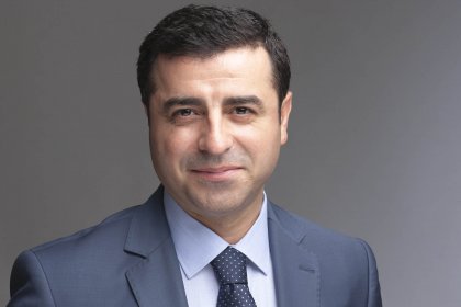 Selahattin Demirtaş ve Figen Yüksekdağ hakkında tutuklu yargılandıkları davada 'tutuklamaya sevk' kararı çıkarıldı