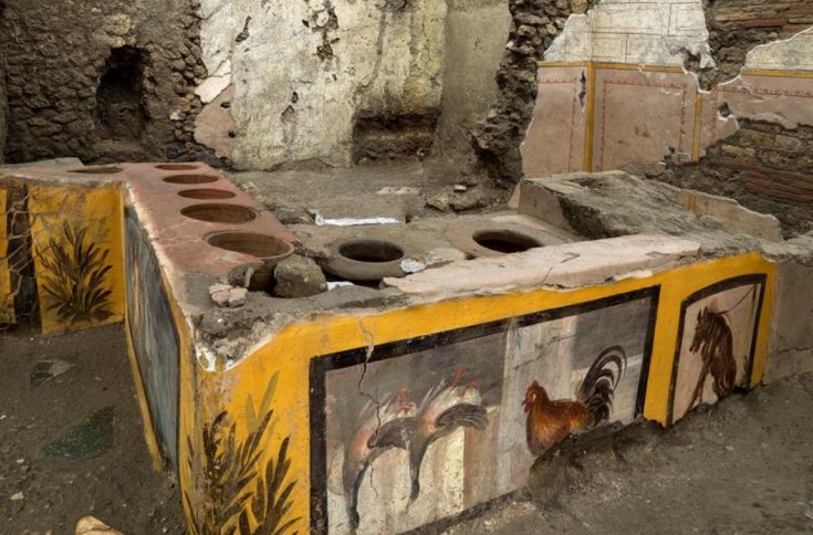 Arkeologlar Pompeii'de eski sokak yemeği dükkanını ortaya çıkardı