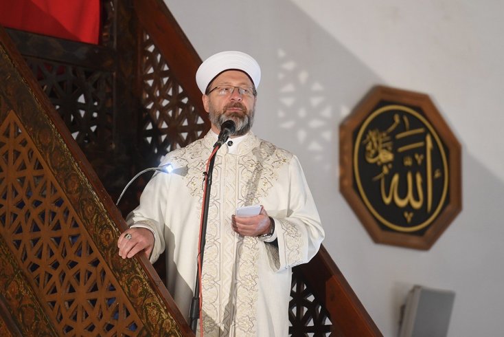 Diyanet İşleri Başkanı Ali Erbaş'ın eşcinsellikle ilgili hutbesi Hollanda'da tartışma yarattı