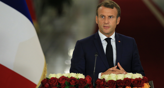 Macron: Bazı semtlerde çocuklarımıza cumhuriyet nefretini öğretiyorlar