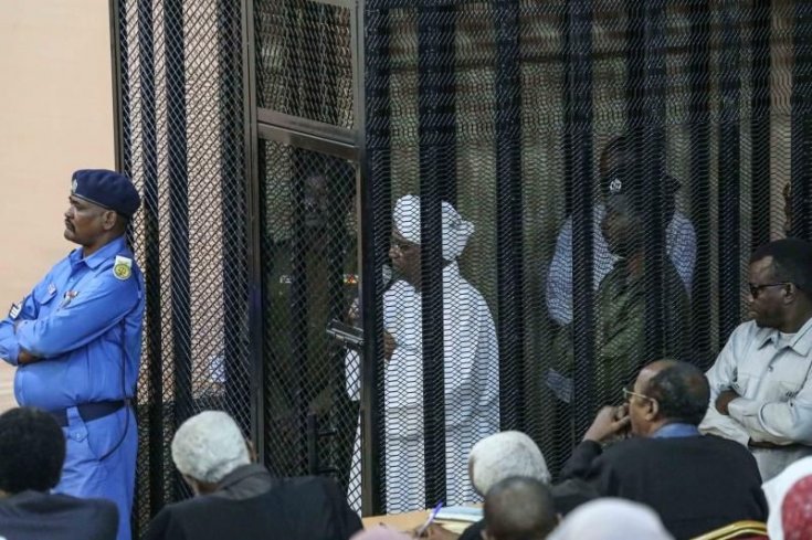 Sudan'ın devrik lideri El Beşir'in 4 milyar dolarlık mal varlığına el kondu