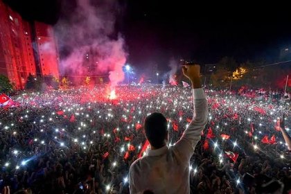 AKP kaybetti, CHP büyük illerde kazandı