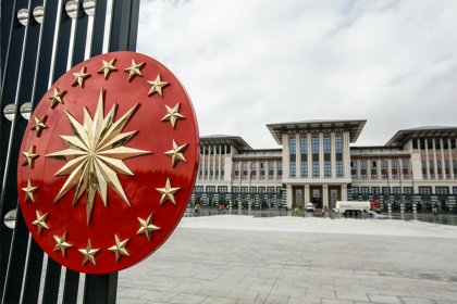 AKP’li belediyeden 'Başkanlık Sistemi' eleştirisi