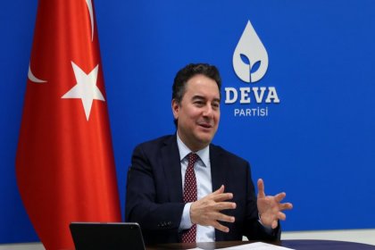 Babacan: Ekonomi yönetimi öyle hatalar yapıyor ki, bakkal çırağı bunların yaptığı hatayı yapmaz